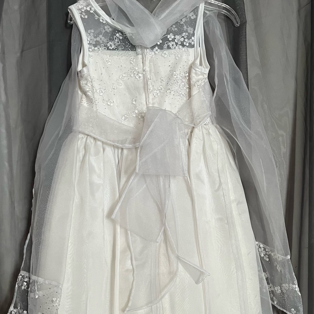 Girls Dress - Picture 3 of 4